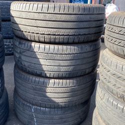 235/45R18 Marca Michelin En Perfectas Condiciones De Vida