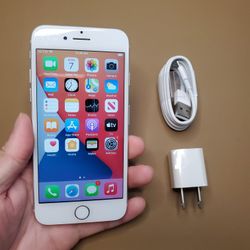 iPhone 7 - UNLOCKED - Like New  