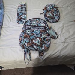 Backpack with 2 other bags.
Tl
