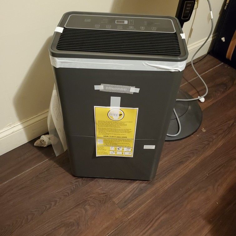 BRAND NEW 50-PINT HISENSE DEHUMIDIFIER WITH BUILT-IN PUMP