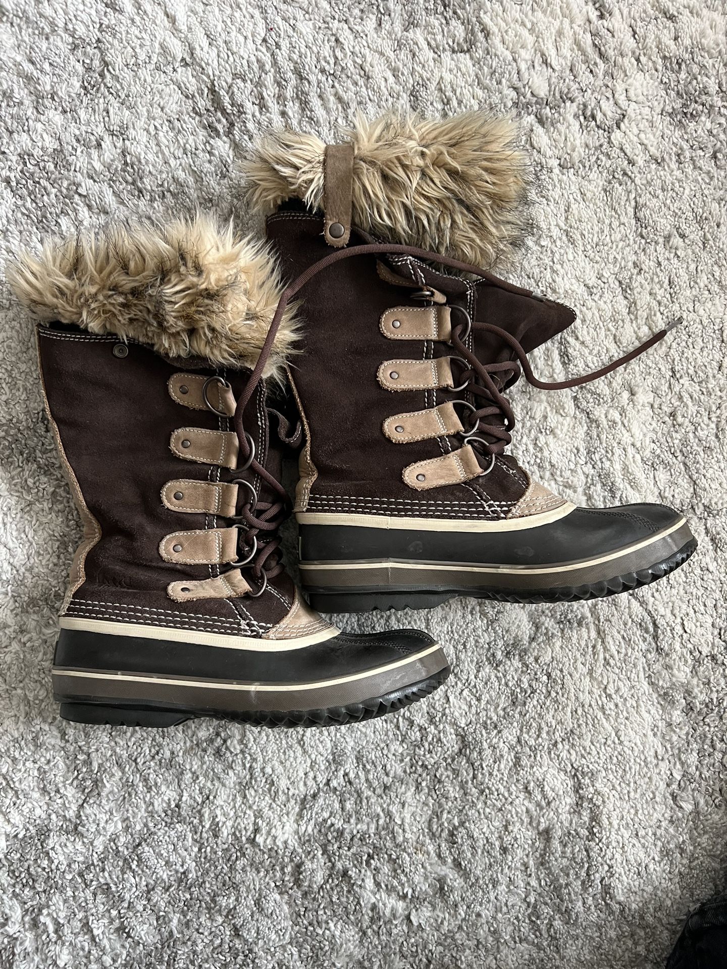 SOREL Women’s Size US 8 Waterproof Snow Boots Hand Crafted Natural Rubber Brown