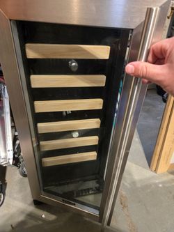 Marvel wine fridge Model # 3SWC6001