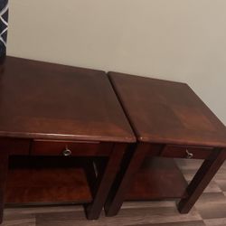 Night table in good condition