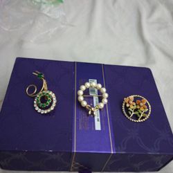 Pins 