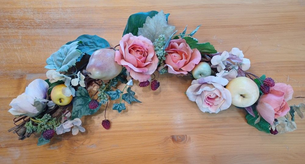 Wall Decor, Fruit And Flowers