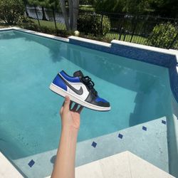 Size 8 Jordan 1 Low Royal Blue 