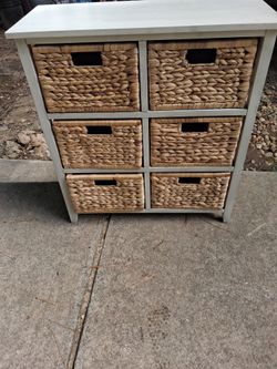Storage cabinet