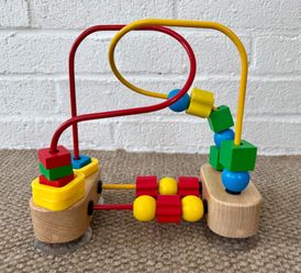 Melissa & Doug First Bead Maze with Suction Cups