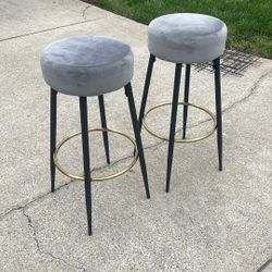 Chairs Must Go! Moving !