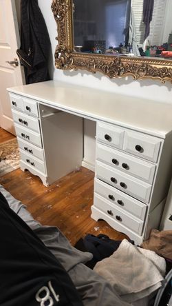 White wood desk