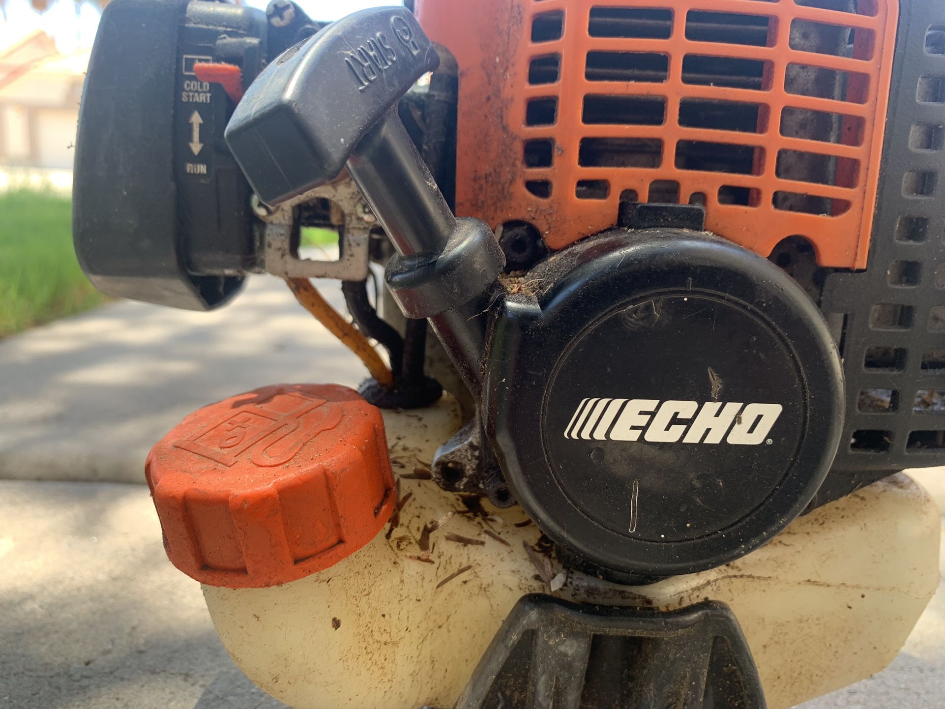 ECHO Gas String Trimmer $100
