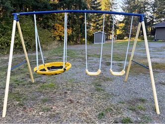 Metal A-Frame Swing Set with 3 Swings