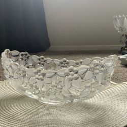 Elegant Floral Patterned Glass Bowl | Vintage-Style Gravy Bowl Design