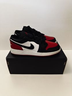 Jordan 1 low bred toe size 7 Youth