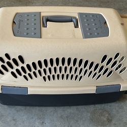 Petmate Cat carrier