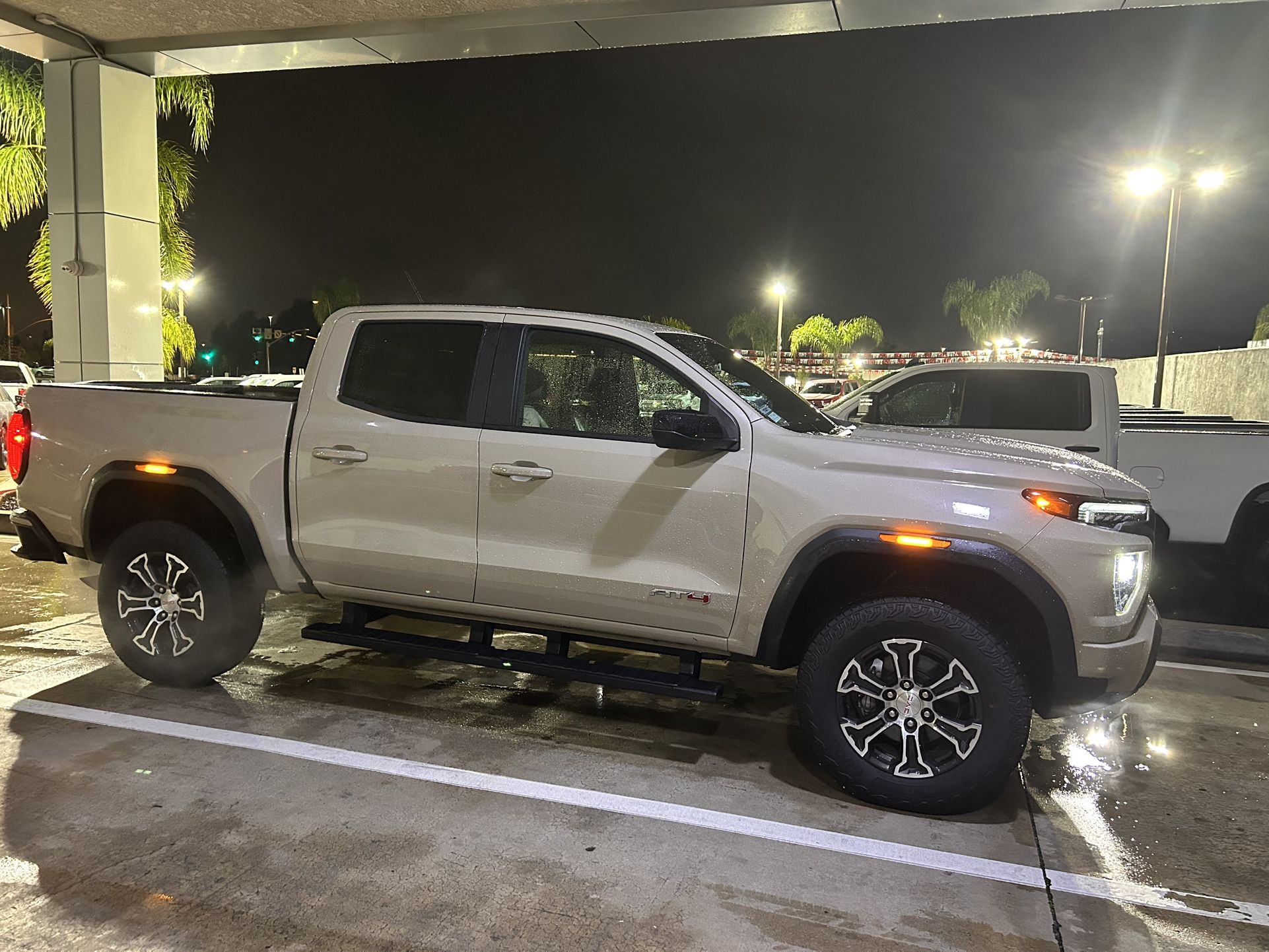2024 GMC Canyon Running Boards