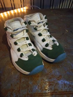 Reebok Mid Spartans Edition, Size 2