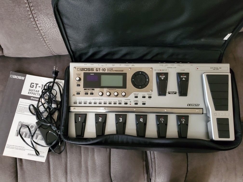 Boss GT-10 