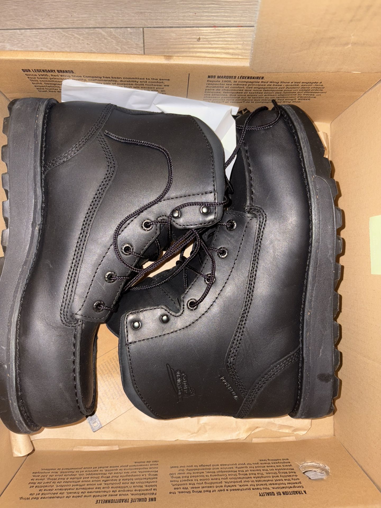 Steel toe Boots Redwing