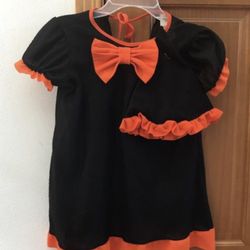 Child's witch dress with hat - size medium 2-4
