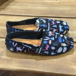 BOBS for Dogs by Skechers Women’s Flats • Size 7 • Black w/ Animal Design