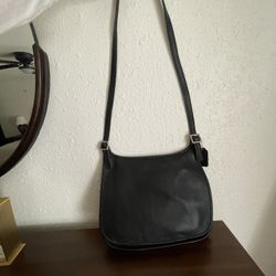 Vintage Black Coach Leather Purse 9134