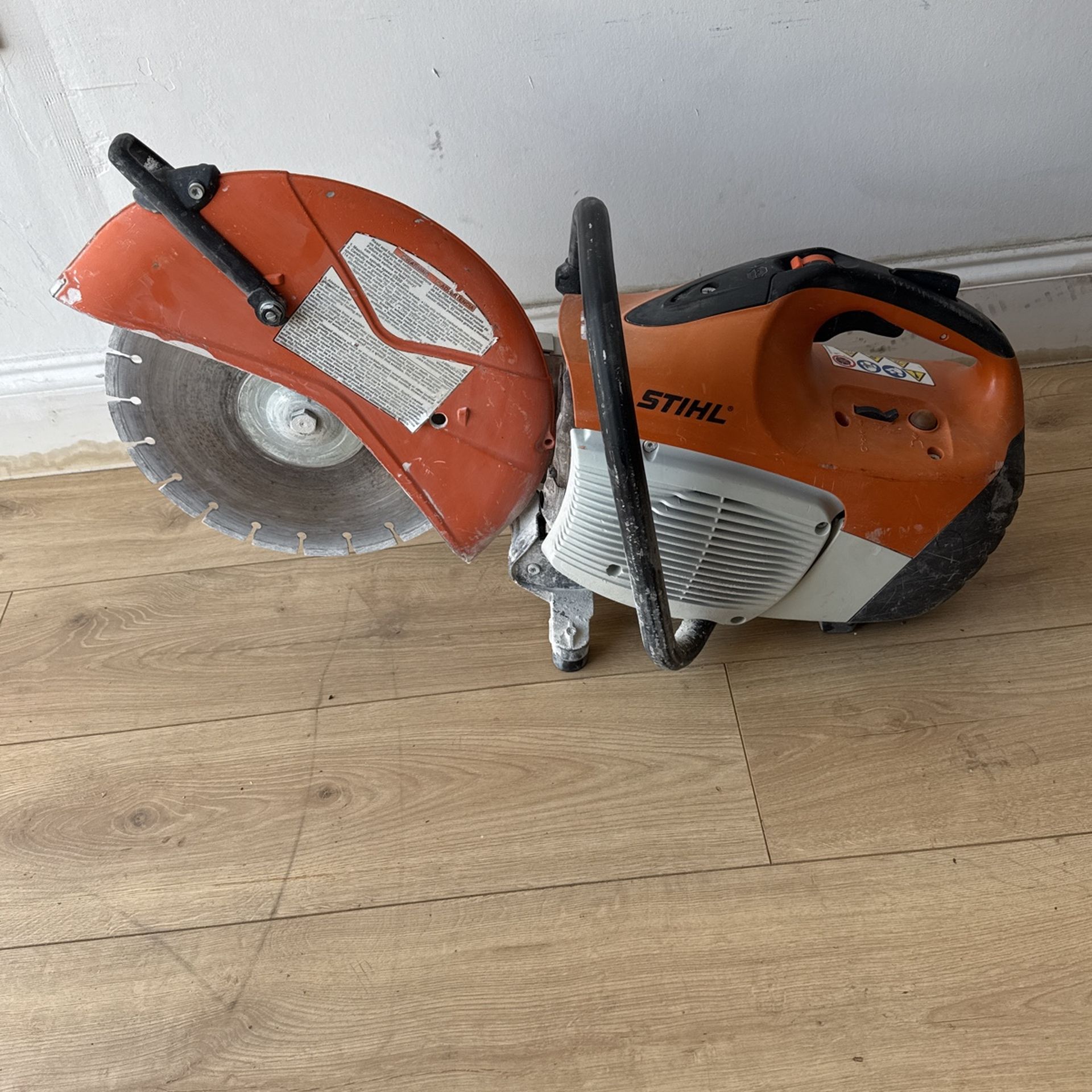 Stihl 420 Concrete Saw 16”
