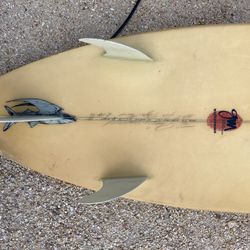 Surf Board 6 ‘2.5” With New Strap