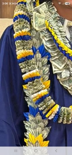 Graduation lei