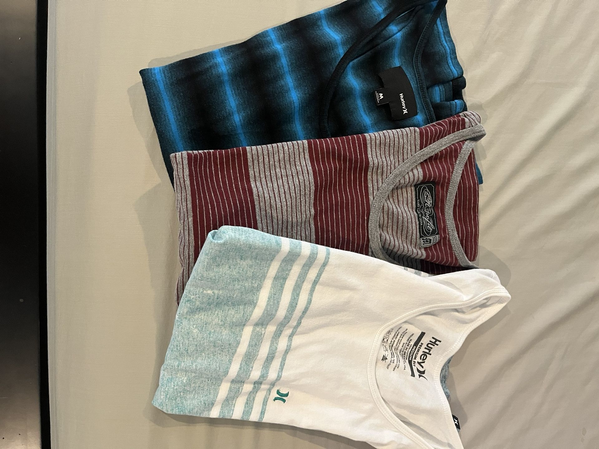 Men’s Medium Tanktops