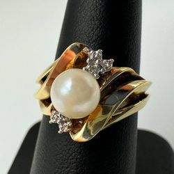 10k yellow gold pearl diamond ring size 7