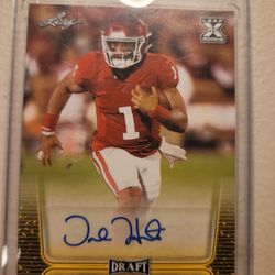 Beautiful  Leaf Rookie Draft " JALEN HURTS"  autographed card!!!!