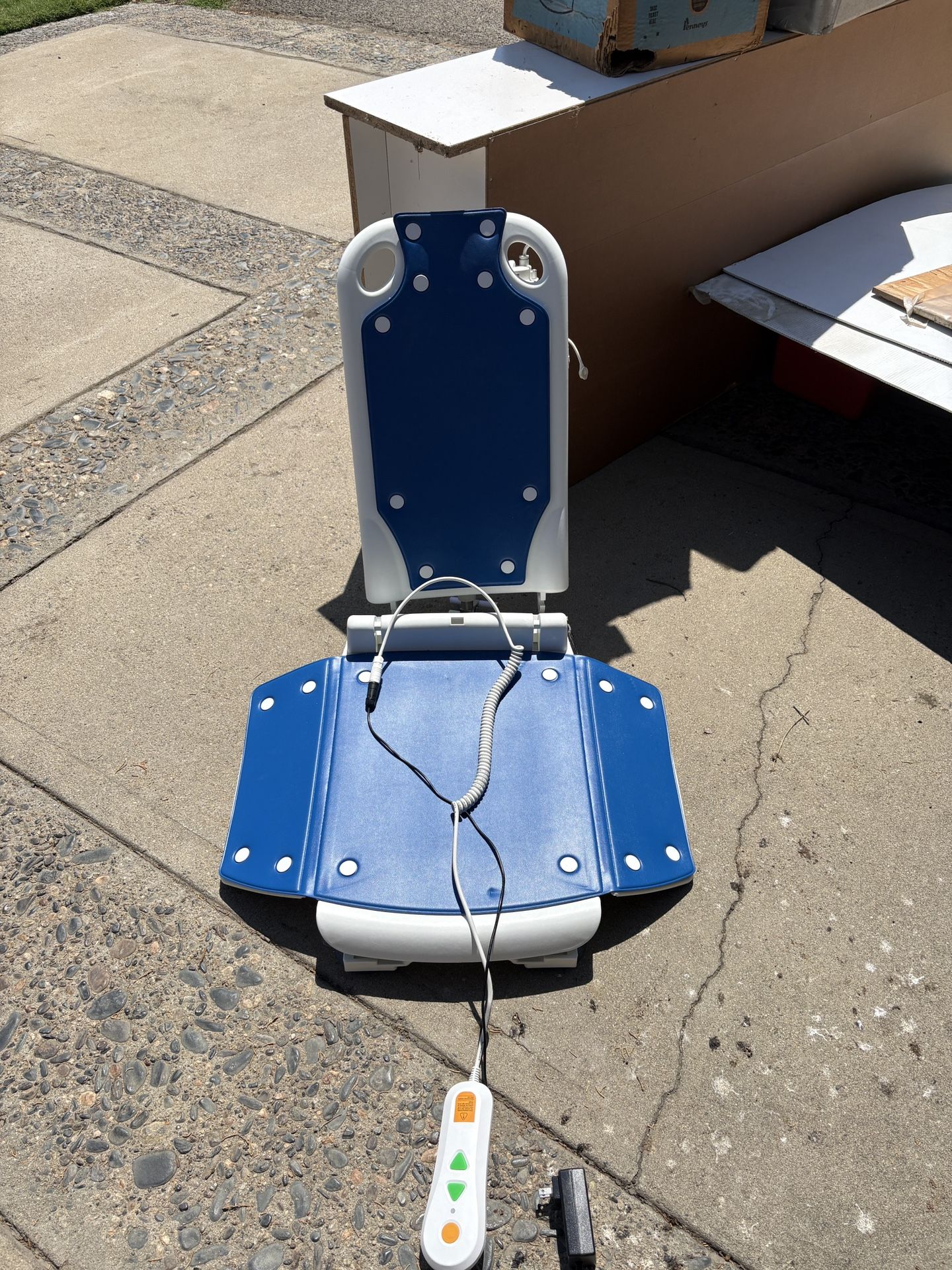 Personal Lift for Elderly or Disabled
