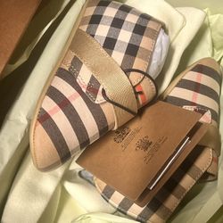 Burberry Baby Booties 
