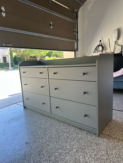 Grey Dresser