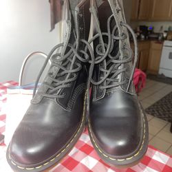 Doc Martins Size 10