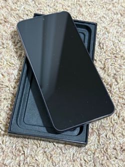 New Samsung S23 phone