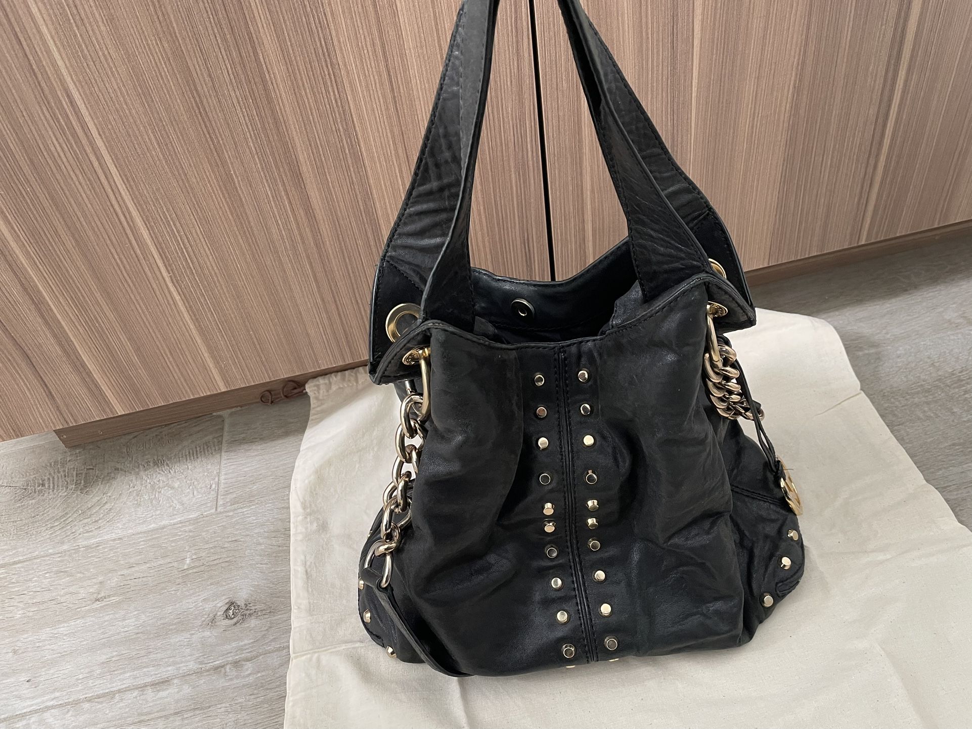 Michael Kors Uptown Astor Large  Black Leather  Shoulder Bag