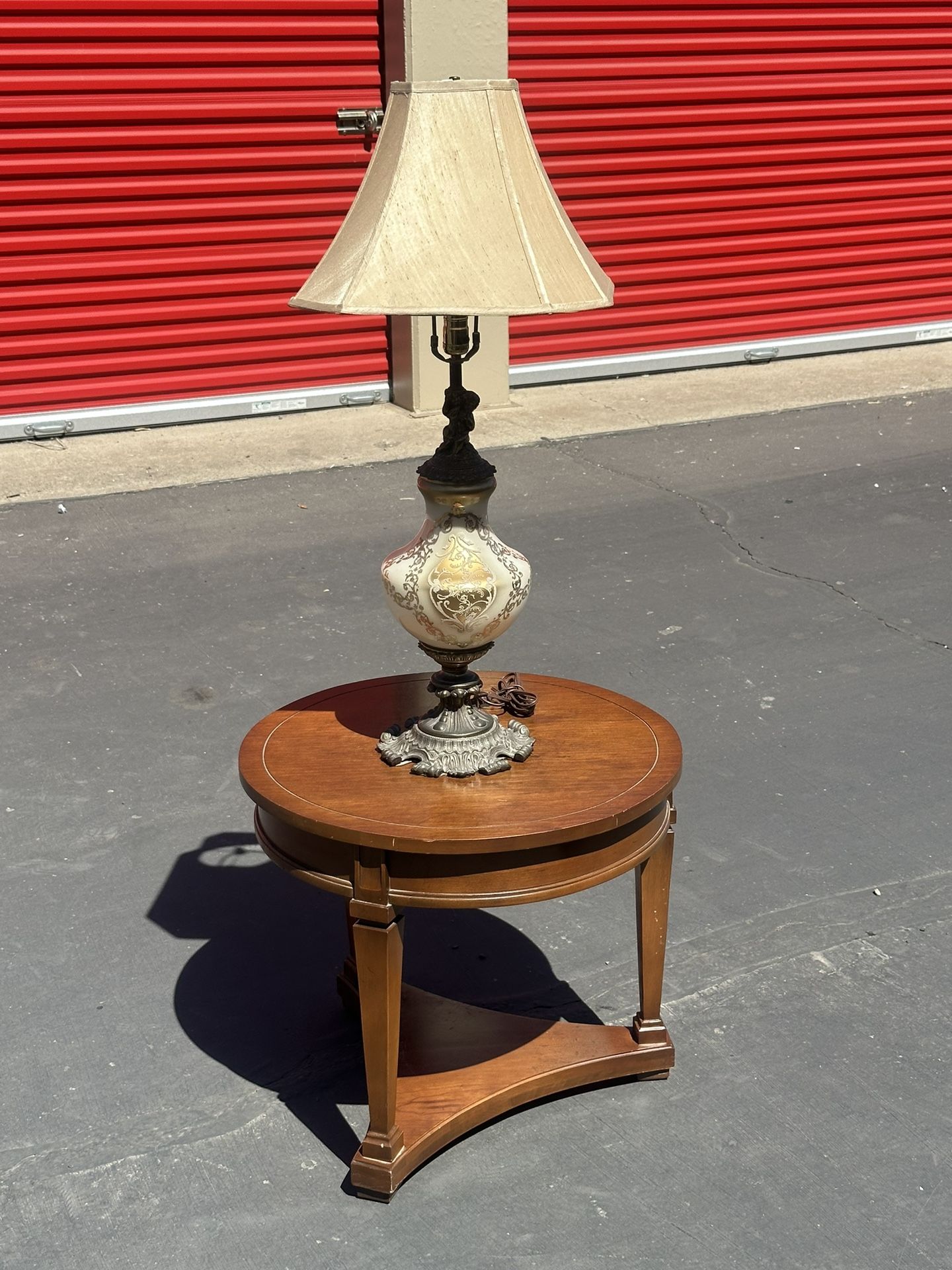 Side Table With Hollywood Regency Lamp