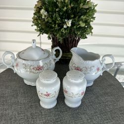 Vintage Style House (Rose Baroque Pattern) Fine China Salt and Pepper & Creamer & Sugar Set Japan