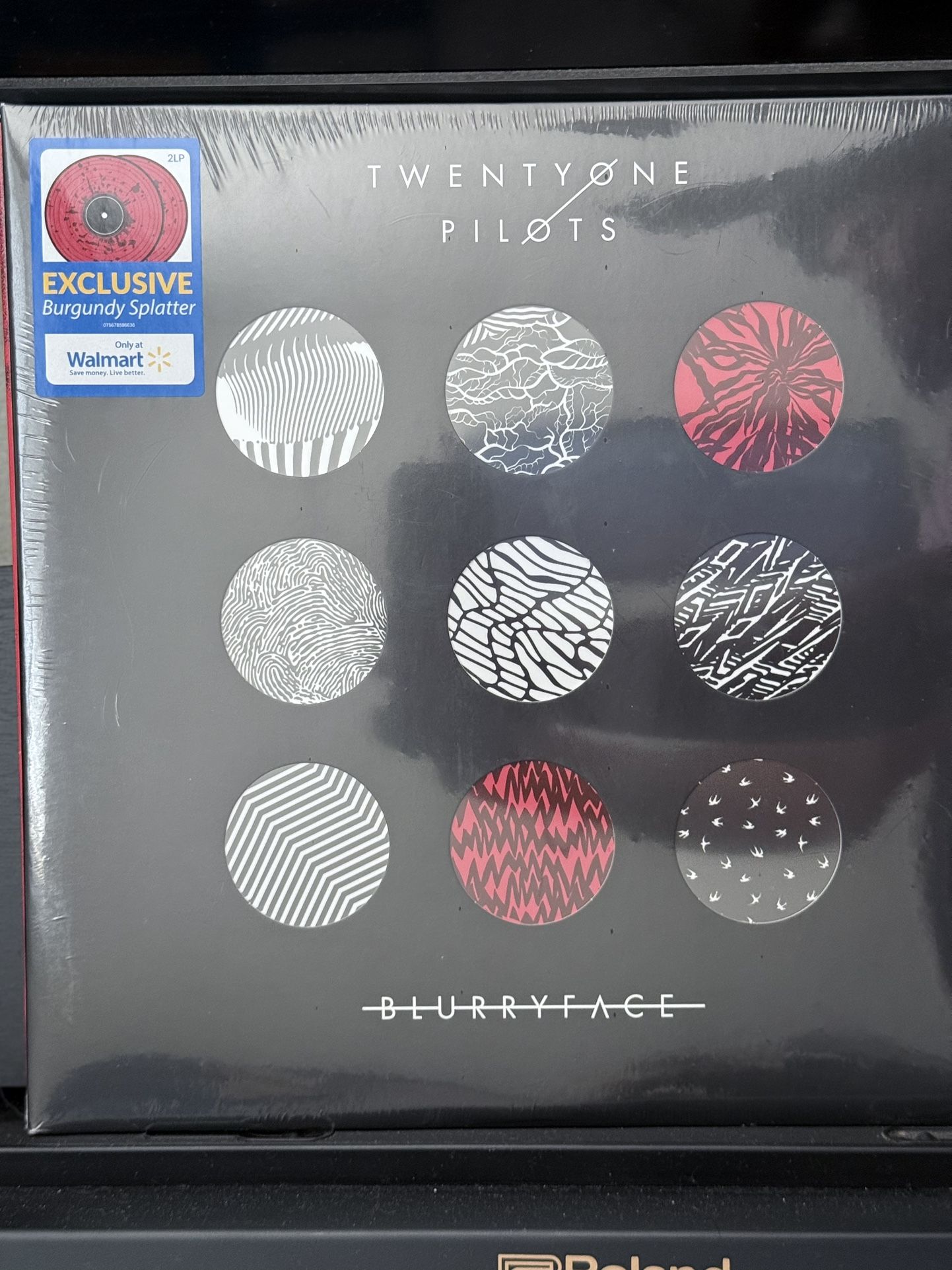 BLURRYFACE (burgandy Splatter) Twenty Øne Piløts