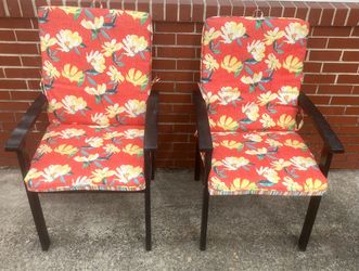 2 Solid Wooden Slatted Outdoor Armchairs w/ New Thick Double Sided Cushions