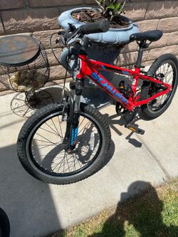 Bicycle for kids  Schwinn bicycle moutian bike  Bicycle is ready to ride  20 inch wheels  Pick up in Sun Valley Cash only