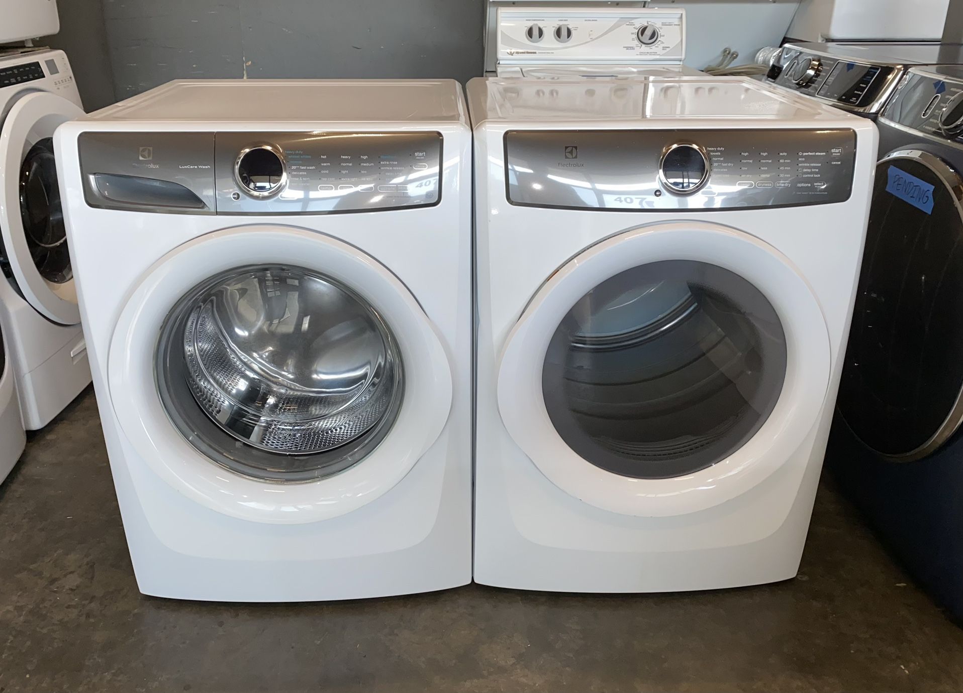ELECTROLUX XL CAPACITY WASHER DRYER ELECTRIC SET