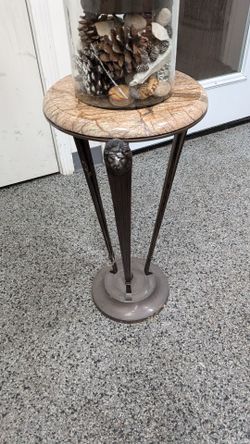 Bombay Marble Top Pedestal Plant Stand with Lion Detail