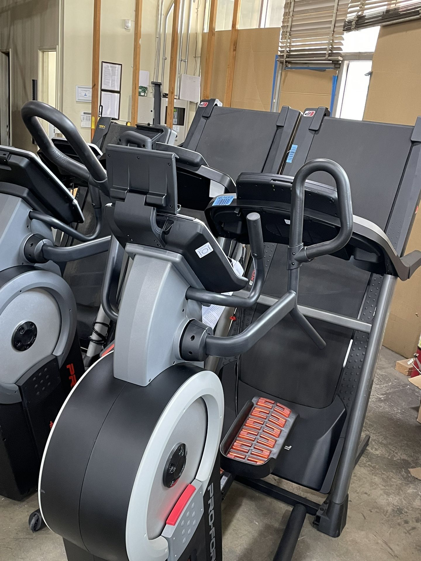 gold's gym trainer 720