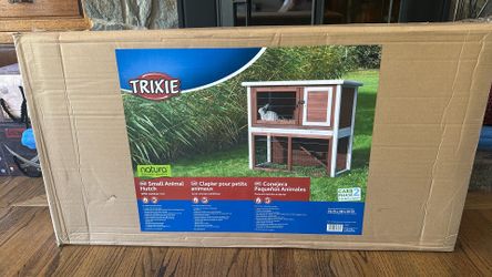 Small animal hutch- New