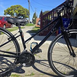 Giant Liv Alight Small Size 
Excellent Condition Ready to Ride