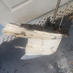 1983 Johnson J115tlend 115hp Outboard Lower end Unit