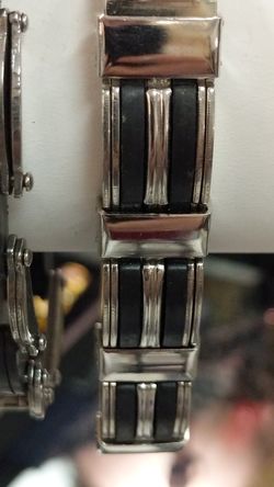 STAINLESS NEW BRACELET EACH